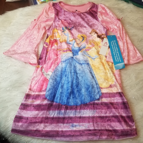 Disney princess XXS 2-3 Gown velevty gown pink